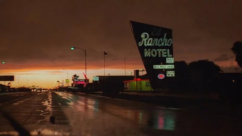 paris-texas-reference-street-scene