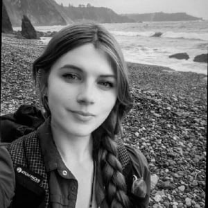 victoria-lyons